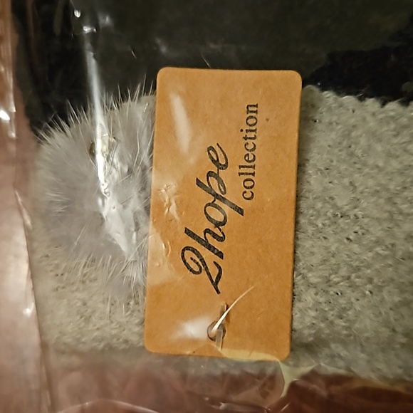 Womens Tech Touch Gloves - Picture 2 of 4